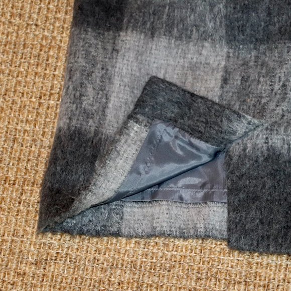 Talbots Gray Wool Skirt - Picture 3 of 6